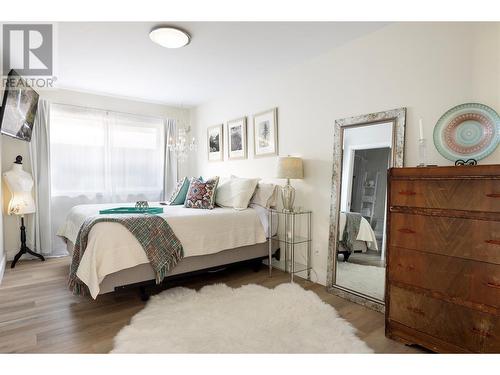 11047 Pretty Road, Lake Country, BC - Indoor Photo Showing Bedroom