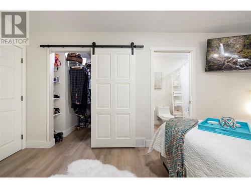 11047 Pretty Road, Lake Country, BC - Indoor Photo Showing Bedroom