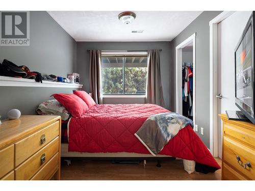 11047 Pretty Road, Lake Country, BC - Indoor Photo Showing Bedroom