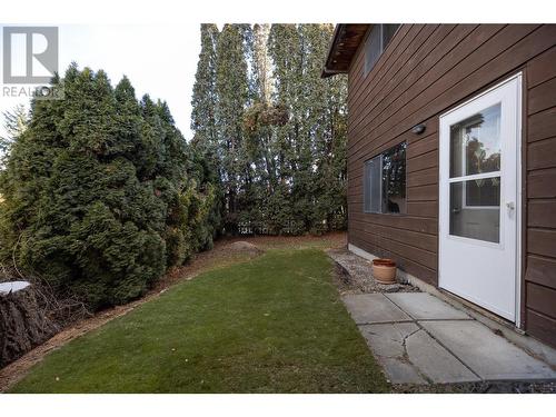 11047 Pretty Road, Lake Country, BC - Outdoor