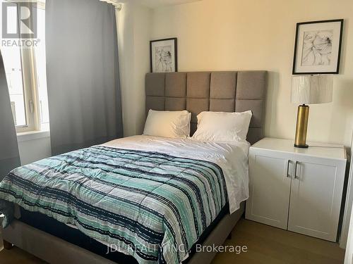 110 William Duncan Road, Toronto, ON - Indoor Photo Showing Bedroom