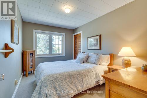 247515 5Th Side Road, Mono, ON - Indoor Photo Showing Bedroom