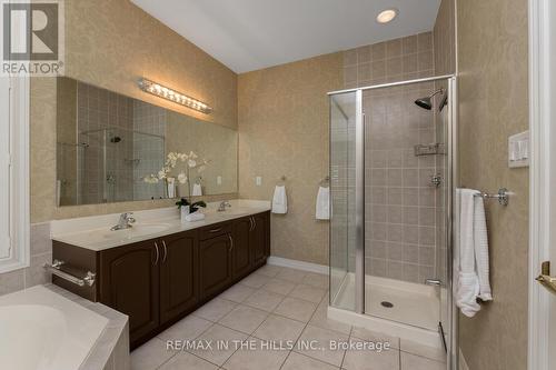 27 - 2165 Stavebank Road, Mississauga, ON - Indoor Photo Showing Bathroom