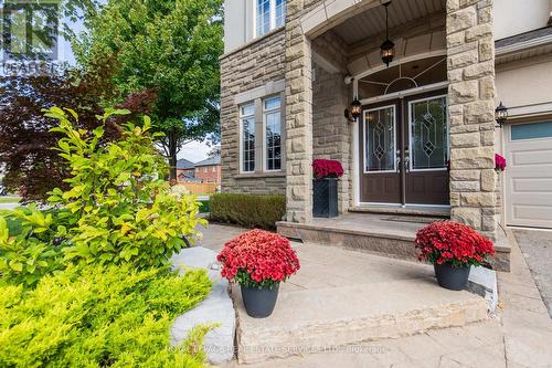 2265 Millstone Drive, Oakville, ON - Outdoor