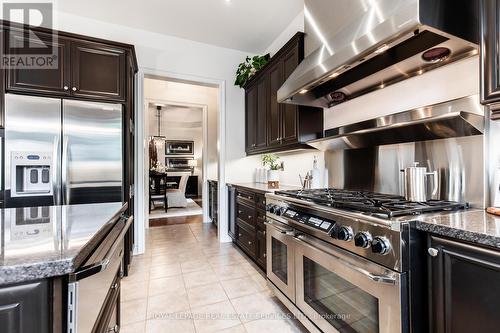 2265 Millstone Drive, Oakville, ON - Indoor Photo Showing Kitchen With Upgraded Kitchen