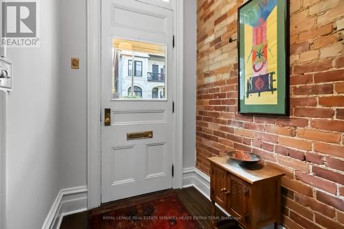 136 Collier Street, Toronto, ON - Indoor Photo Showing Other Room