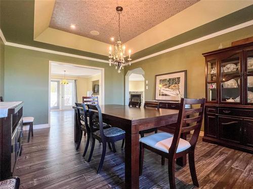 9 Robbies Drive, Carberry, MB - Indoor Photo Showing Dining Room