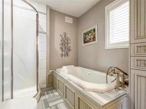 9 Robbies Drive, Carberry, MB - Indoor Photo Showing Bathroom