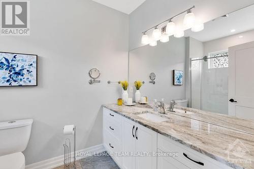 1818 Cedarlakes Way, Ottawa, ON - Indoor Photo Showing Bathroom