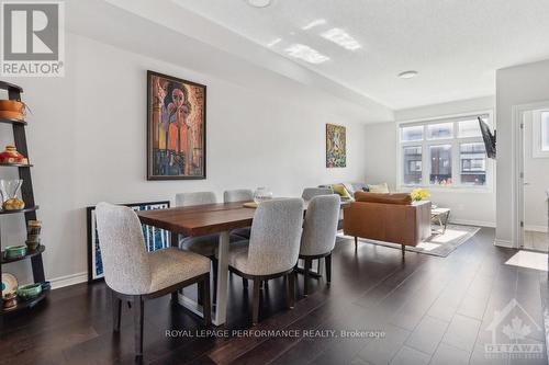 827 Mikinak Road, Ottawa, ON - Indoor Photo Showing Dining Room