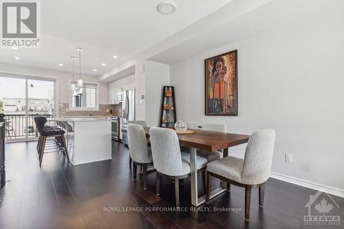 827 Mikinak Road, Ottawa, ON - Indoor Photo Showing Dining Room