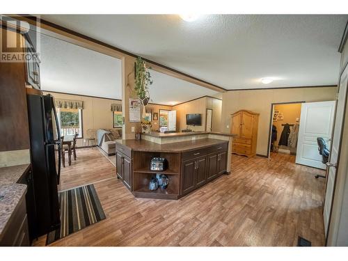 4493 93 Highway, Grasmere, BC - Indoor