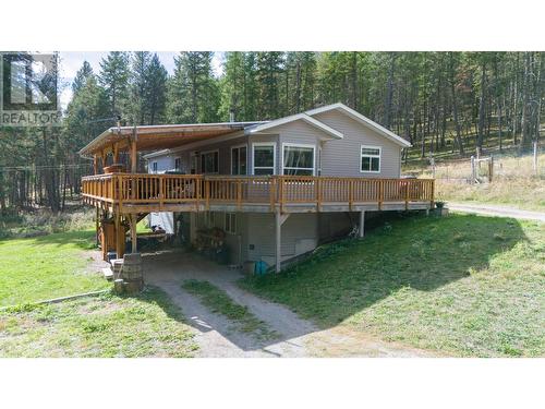 4493 93 Highway, Grasmere, BC - Outdoor With Deck Patio Veranda