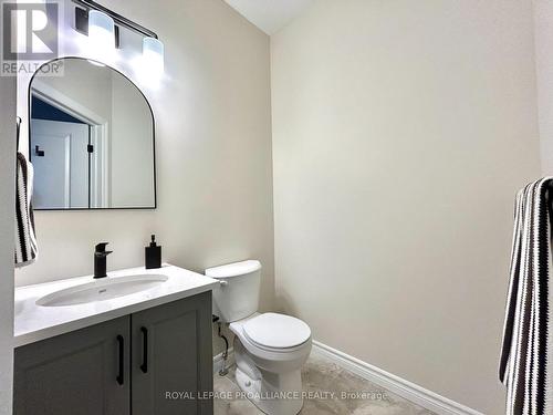 6 Peace River Street, Belleville, ON - Indoor Photo Showing Bathroom