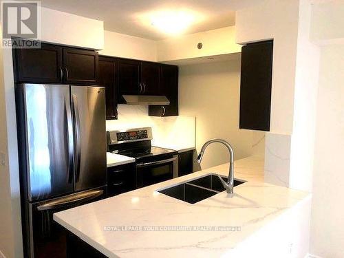 419 - 35 Saranac Boulevard, Toronto, ON - Indoor Photo Showing Kitchen With Stainless Steel Kitchen With Double Sink With Upgraded Kitchen