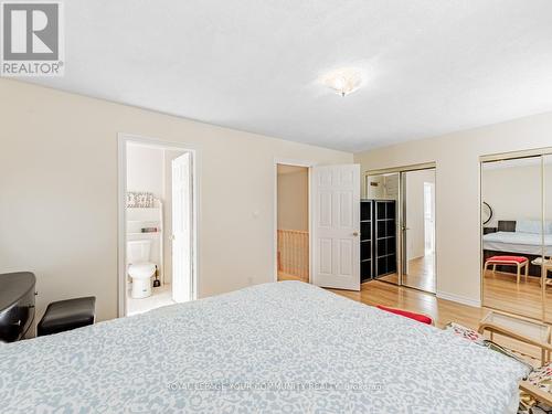 111 - 151 Townsgate Drive, Vaughan, ON - Indoor Photo Showing Bedroom