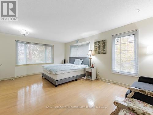 111 - 151 Townsgate Drive, Vaughan, ON - Indoor Photo Showing Bedroom