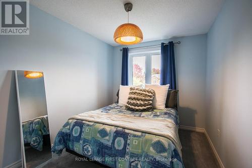 144 Sydenham Wells, Barrie, ON - Indoor Photo Showing Bedroom