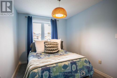 144 Sydenham Wells, Barrie, ON - Indoor Photo Showing Bedroom