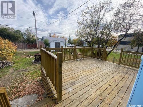 203 1St Avenue E, Kindersley, SK - Outdoor With Deck Patio Veranda