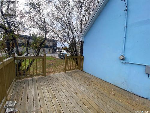 203 1St Avenue E, Kindersley, SK - Outdoor With Deck Patio Veranda