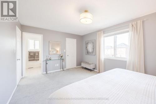 129 Faris Street, Bradford West Gwillimbury, ON - Indoor Photo Showing Bedroom