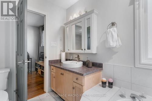 14 Coopershawk Crescent, Hamilton, ON - Indoor Photo Showing Bathroom