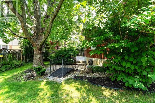 14 Coopershawk Crescent, Hamilton, ON - Outdoor