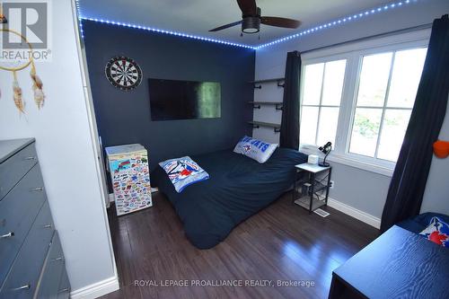 69 Kensington Crescent, Belleville, ON - Indoor Photo Showing Bedroom