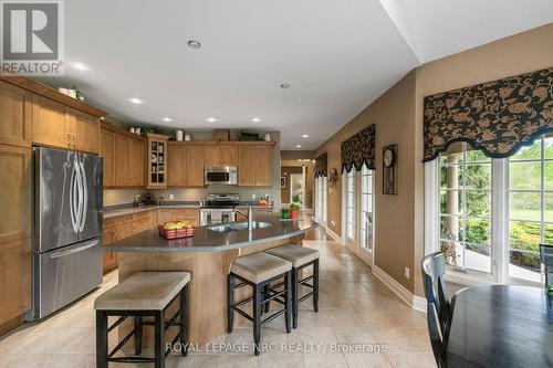 5045 Michener Road, Fort Erie, ON - Indoor Photo Showing Kitchen