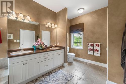 5045 Michener Road, Fort Erie, ON - Indoor Photo Showing Bathroom