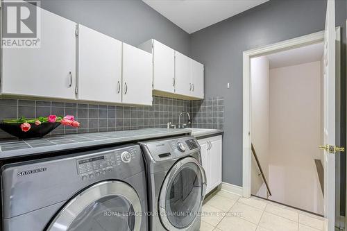 43 Bobby Locke Lane, Whitchurch-Stouffville, ON - Indoor Photo Showing Laundry Room