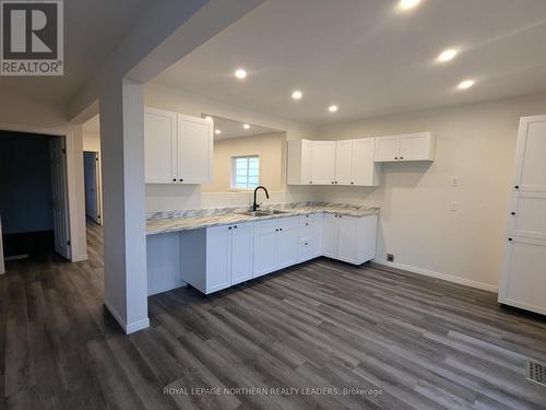 188 Birch Street N, Timmins (Central), ON - Indoor Photo Showing Kitchen