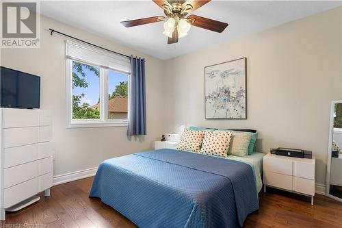 14 Coopershawk Crescent, Hamilton, ON - Indoor Photo Showing Bedroom