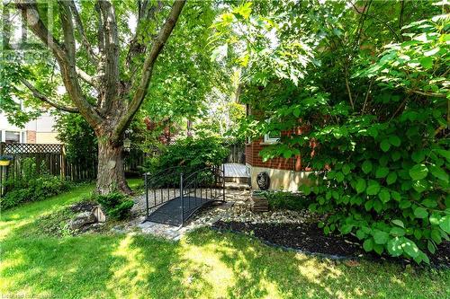 14 Coopershawk Crescent, Hamilton, ON - Outdoor