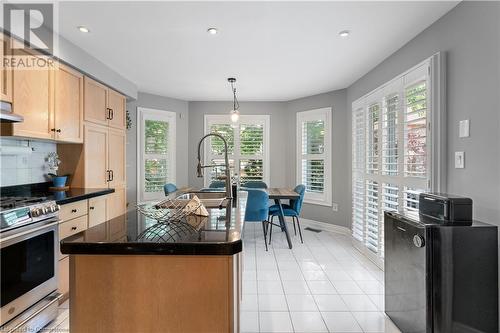 14 Coopershawk Crescent, Hamilton, ON - Indoor Photo Showing Kitchen