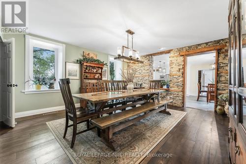 1562 Ridge Road N, Fort Erie, ON - Indoor Photo Showing Dining Room