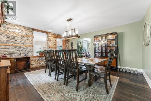 1562 Ridge Road N, Fort Erie, ON - Indoor Photo Showing Dining Room