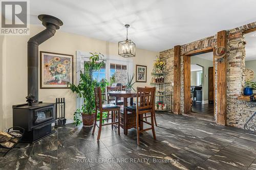 1562 Ridge Road N, Fort Erie, ON - Indoor Photo Showing Other Room With Fireplace