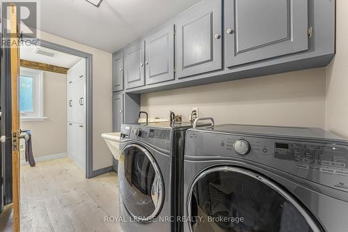 1562 Ridge Road N, Fort Erie, ON - Indoor Photo Showing Laundry Room