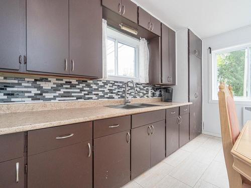 Cuisine - 53 Rue Principale, Fassett, QC - Indoor Photo Showing Kitchen With Double Sink