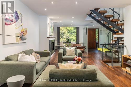 44 Standish Avenue, Toronto, ON - Indoor Photo Showing Living Room