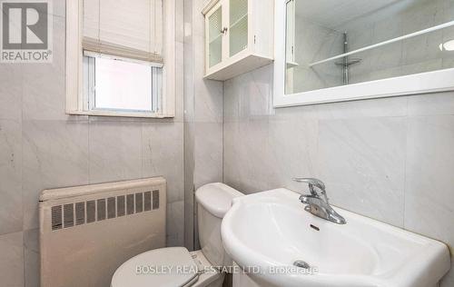 2 - 10 Markdale Avenue, Toronto, ON - Indoor Photo Showing Bathroom