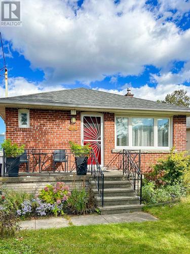 114 Glenshephard Drive, Toronto, ON - Outdoor