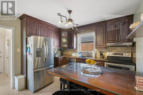 114 Glenshephard Drive, Toronto, ON - Indoor Photo Showing Kitchen