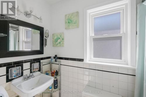 114 Glenshephard Drive, Toronto, ON - Indoor Photo Showing Bathroom