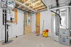 Utility room/workshop, drywalled & insulated - 