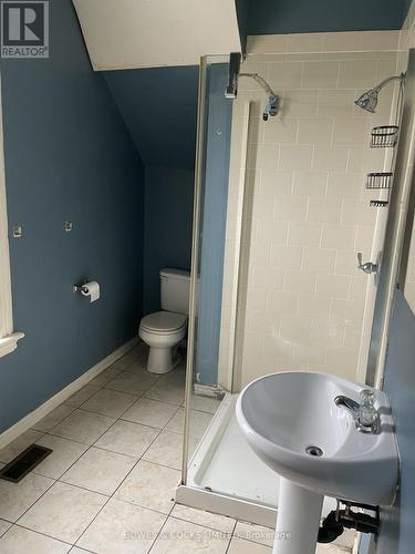 175 Aylmer Street, Peterborough (Downtown), ON - Indoor Photo Showing Bathroom