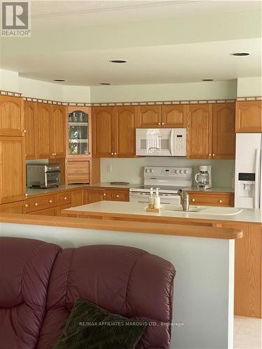 3 Steward Drive, South Dundas, ON - Indoor Photo Showing Kitchen