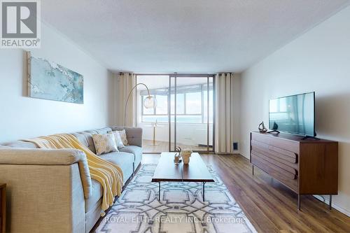 2504 - 270 Queens Quay W, Toronto, ON - Indoor Photo Showing Living Room